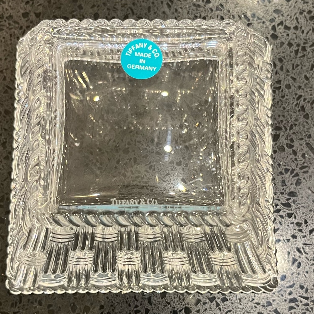 NWOT Vintage Tiffany & Co. Crystal Basket Weave Dish